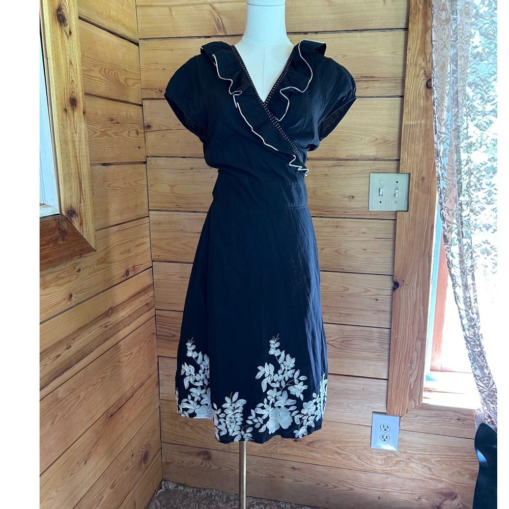 Vintage Wrap Dress Womens‎ Medium Black Embroidered Ruffle Midi A-Line Eveiza